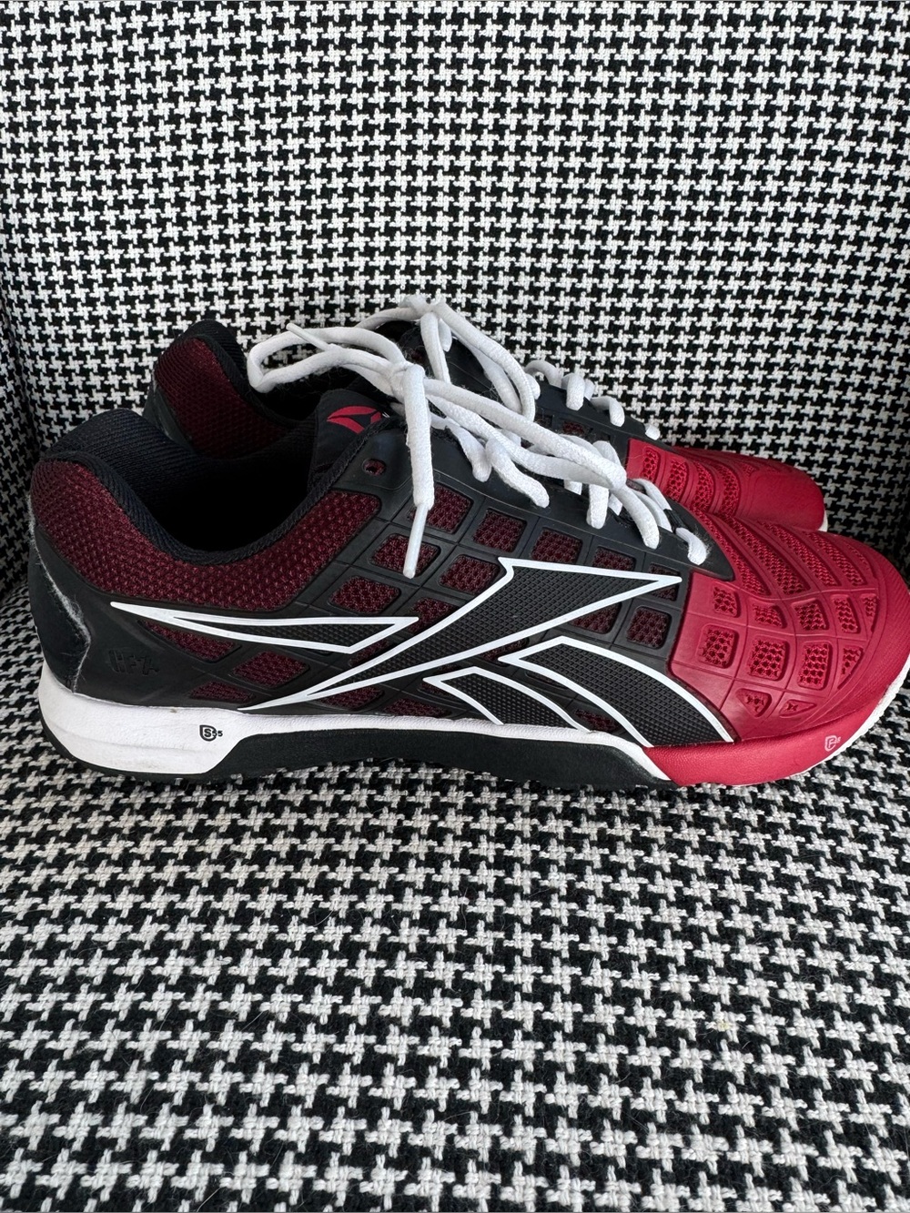 Reebok CrossFit Nano 3.0 Size 9.5 Women Red Black White EUC!
